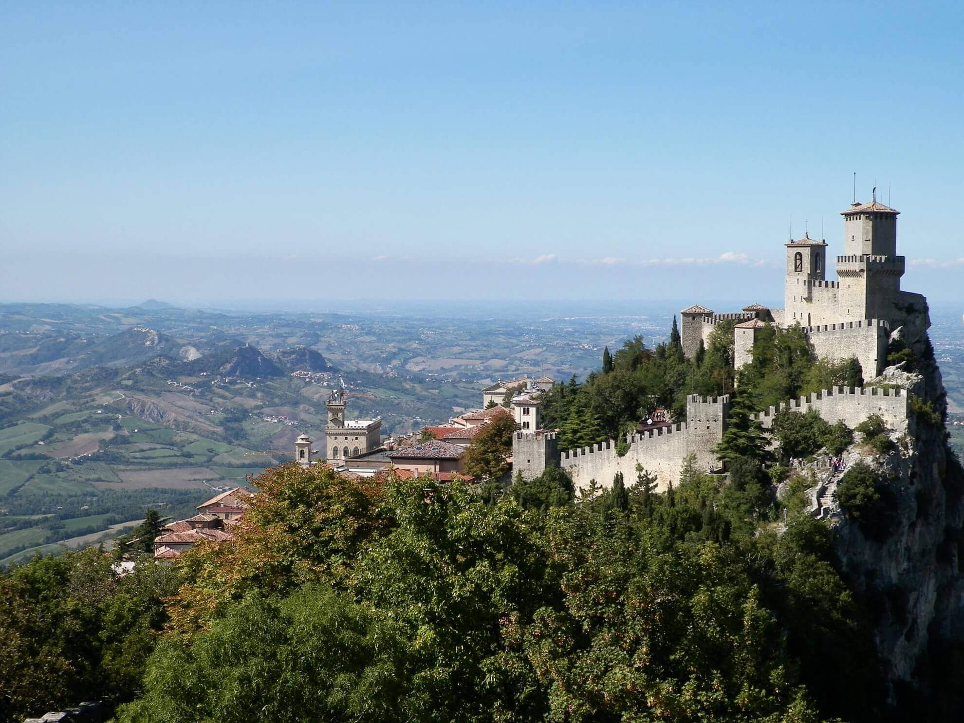 Recupero Esami Universitari nella Repubblica di San Marino con Corsi in Aula e Online